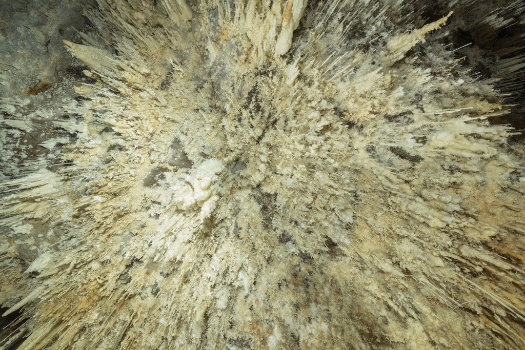EXPLOSION