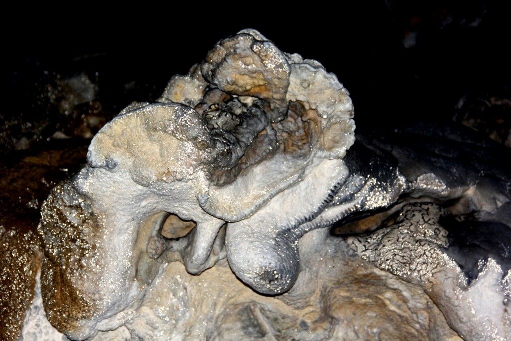 Cave diamond